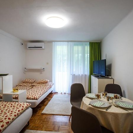 Suello Utcai Apartman Fonyod Vizparti Es Panoramas! On The Waterfront And With Balaton Panorama! Eksteriør bilde